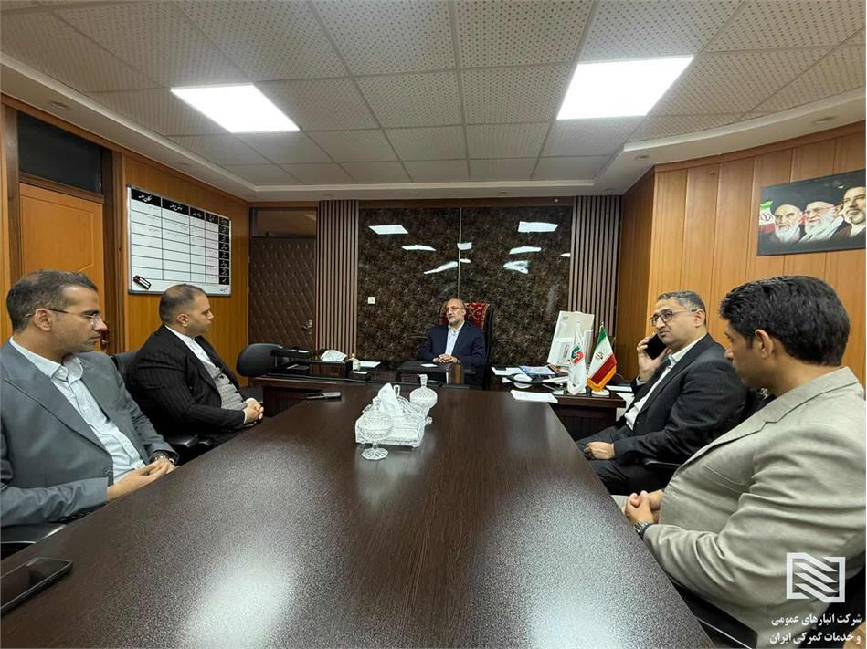 نشست مدیرعامل شرکت انبارهای عمومی و خدمات گمرکی بازرگان با مدیرکل راهداری و حمل و نقل جاده ای استان آذربایجان غربی